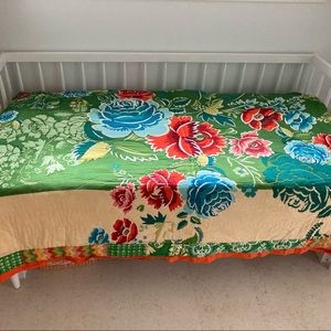 Alessandra Twin Quilt, 2 standard/2 Euro, BedSkirt